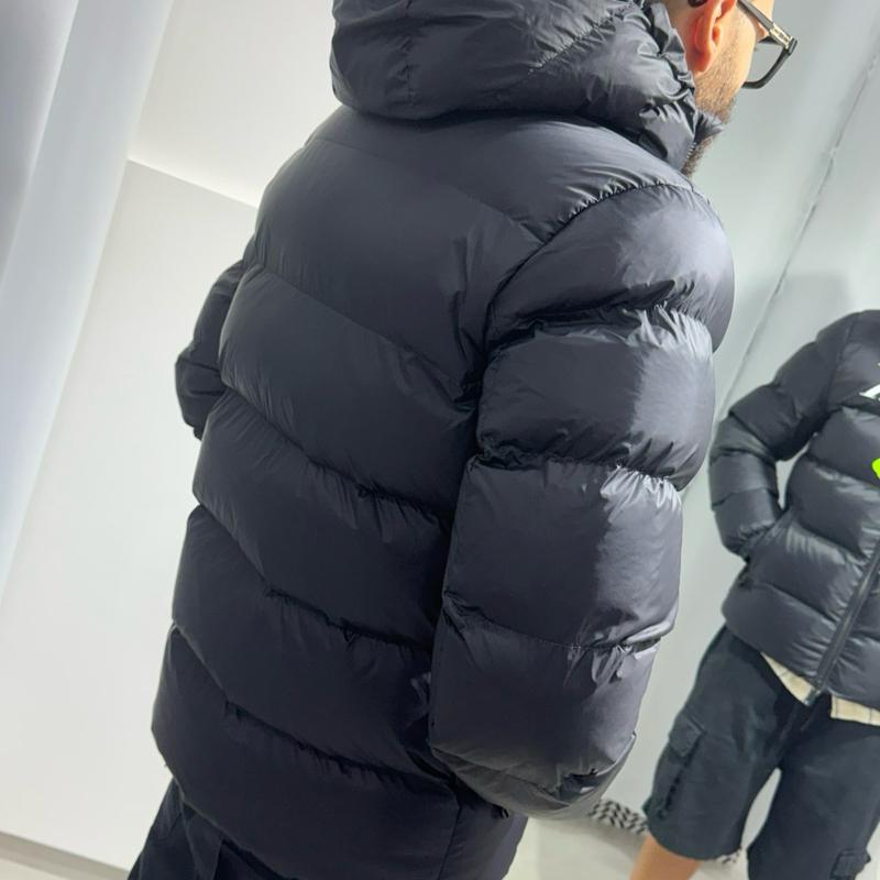 Piumino CALVIN KLEIN Taglie S M L XL XXL Comfort Elegante Materiale Morbido Stile Unico per Ogni Occasione