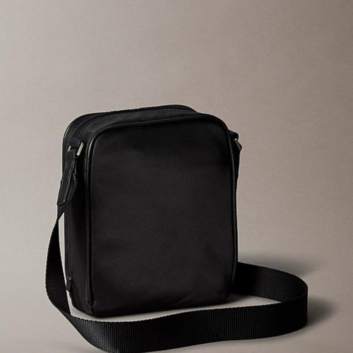 Calvin klein tracolla con Logo Esteso Frontale Taglia Unica Comfort Elegante per Ogni Occasione Stile Unico