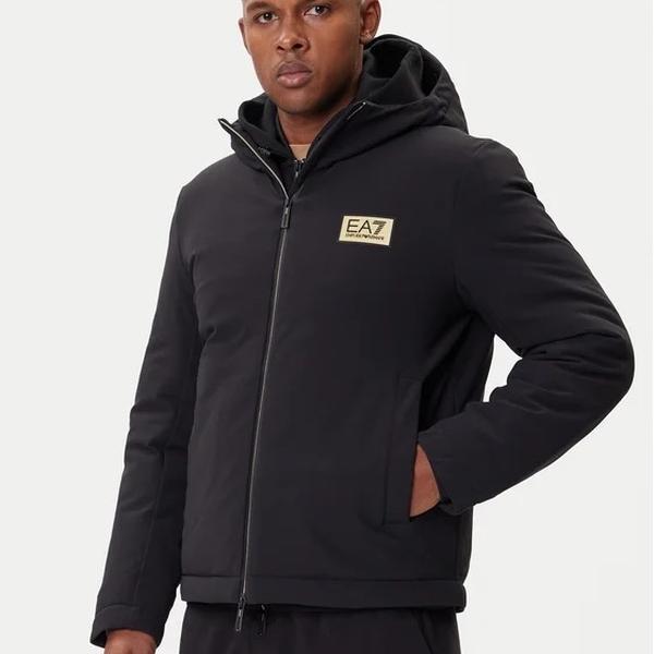 Cappotto EA7 emporio Armani  Taglie XL Comfort Elegante Materiale Morbido Stile Unico per Ogni Occasione