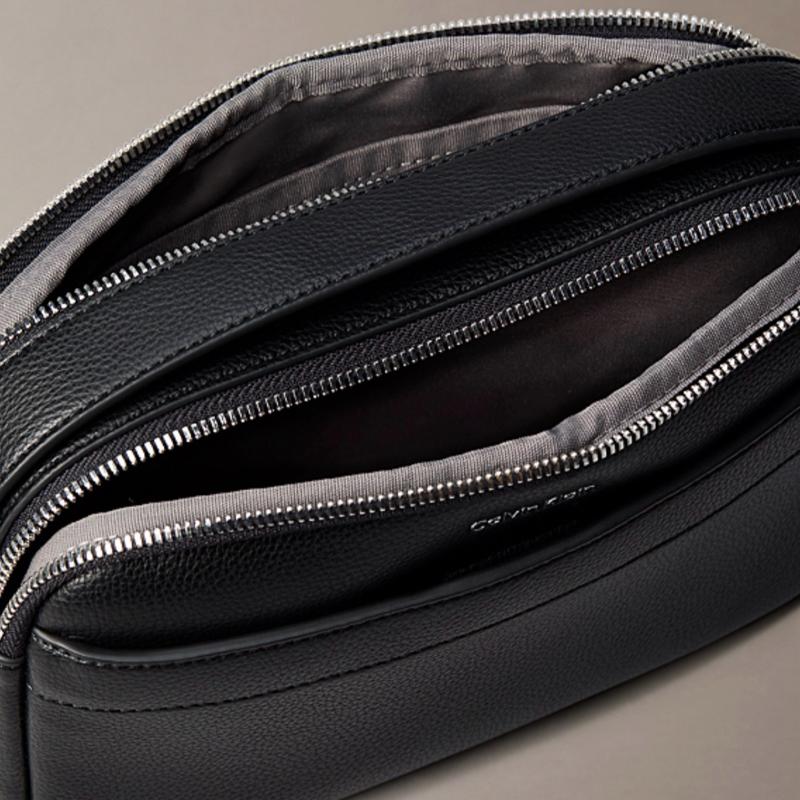 Calvin klein tracolla con Logo Esteso Frontale Taglia Unica Comfort Elegante per Ogni Occasione Stile Unico