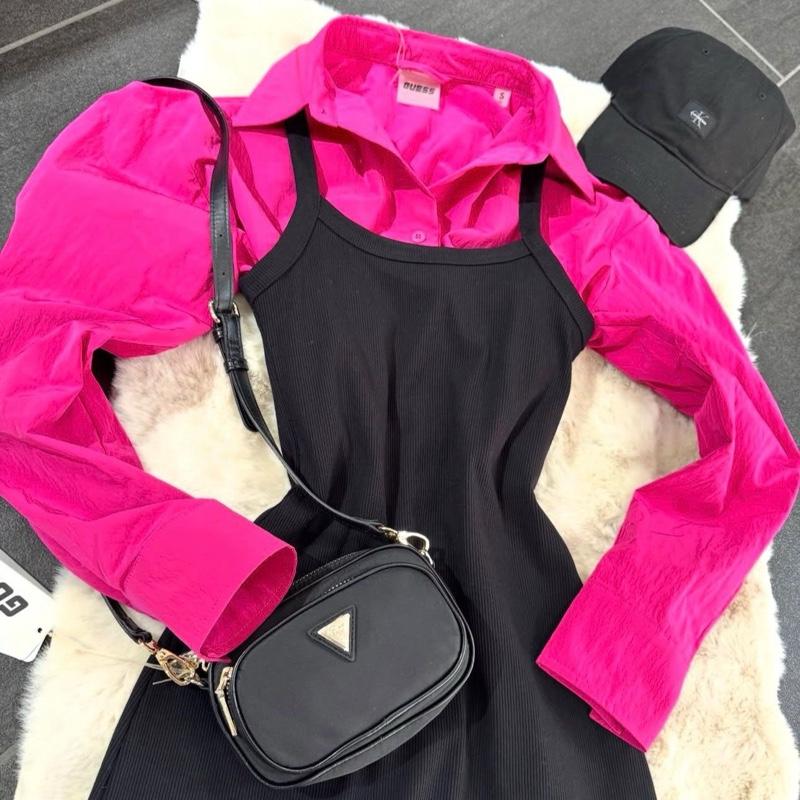 GUESS Vestito NERO a bretelle non regolabili ed elasticizzato 100% Cotone con Logo in basso A contrasto ricamato Taglie XS S M L ( camicia acquistabile separatamente) Comfort Elegante Materiale Morbido Stile Unico per Ogni Occasione