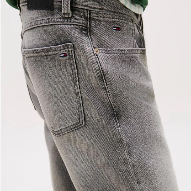 bermuda TOMMY JEANS  Taglie 43 44 45 46 47 48 Comfort Elegante per Ogni Occasione in Materiale Morbido e Stile Unico