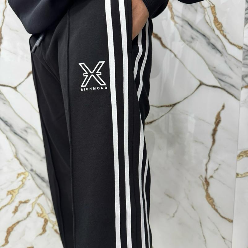 Pantatuta oversize Richmond Taglie S M L XL XXL Comfort Elegante per Ogni Occasione in Materiale Morbido e Stile Unico