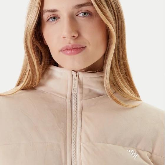 Piumino guess rosa donna Comfort Elegante Materiale Morbido Stile Unico per Ogni Occasione