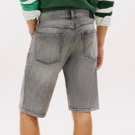 bermuda TOMMY JEANS  Taglie 43 44 45 46 47 48 Comfort Elegante per Ogni Occasione in Materiale Morbido e Stile Unico