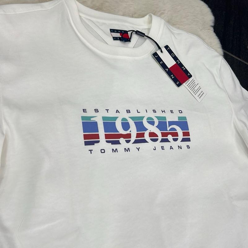 Tommy Jeans T-shirt 100% Cotone con Logo Centrale Stampato Taglie S M L XL XXL Comfort Elegante per Ogni Occasione